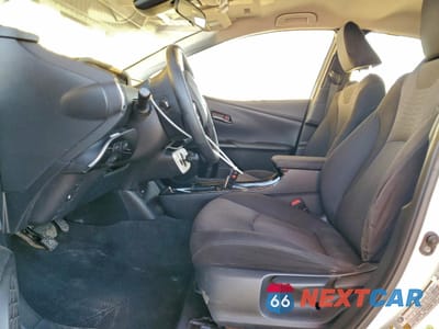 Zdjęcie 7 z 14 samochodu: 2017 TOYOTA PRIUS PRIME VIN:JTDKARFP5H3053494 - miniatura