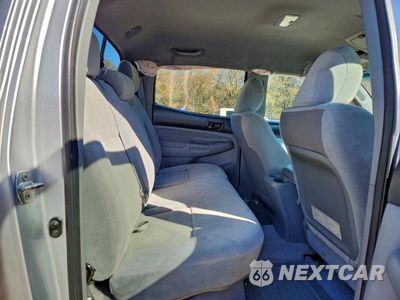 Zdjęcie 10 z 13 samochodu: 2011 TOYOTA TACOMA DOUBLE CAB PRERUNNER VIN:5TFJU4GN4BX011806 - miniatura