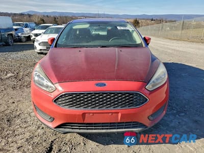 Piąte zdjęcie samochodu w środku: 2017 FORD FOCUS SE VIN:1FADP3K26HL327645 - miniatura