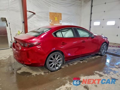 Trzecie zdjęcie samochodu z tyłu: 2024 MAZDA 3 PREFERRED VIN:3MZBPACM9RM400767 - miniatura