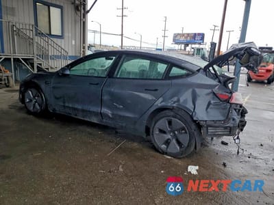 Drugie zdjęcie samochodu z przodu: 2022 TESLA MODEL 3 VIN:5YJ3E1EB4NF274826 - miniatura