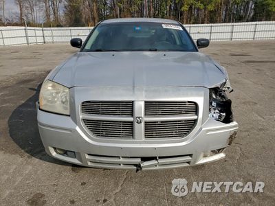 Piąte zdjęcie samochodu w środku: 2005 DODGE MAGNUM SXT VIN:2D4FV48V35H671462 - miniatura