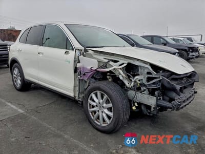 Czwarte zdjęcie samochodu z boku: 2011 PORSCHE CAYENNE VIN:WP1AA2A24BLA07935 - miniatura