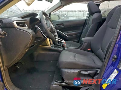 Zdjęcie 7 z 12 samochodu: 2025 TOYOTA COROLLA CROSS LE VIN:7MUBAABG1SV129375 - miniatura