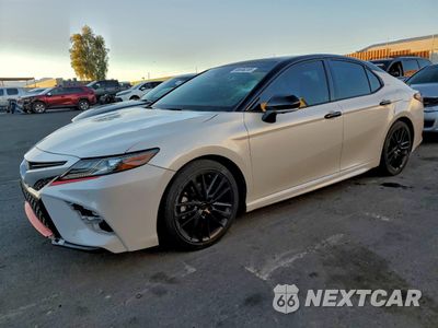 2018 TOYOTA CAMRY XSE 4T1B61HK8JU141570 - główne zdjęcie licytacji z USA - miniatura