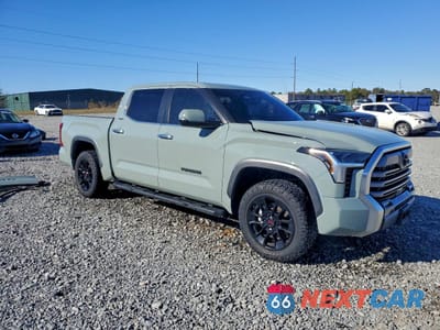 Czwarte zdjęcie samochodu z boku: 2025 TOYOTA TUNDRA CREWMAX LIMITED VIN:5TFJA5DBXSX305073 - miniatura