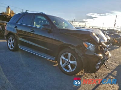 Czwarte zdjęcie samochodu z boku: 2018 MERCEDES-BENZ GLE 350 VIN:4JGDA5JB0JB004255 - miniatura