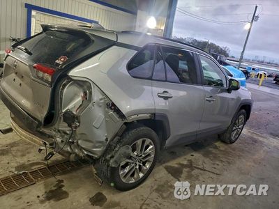 Trzecie zdjęcie samochodu z tyłu: 2019 TOYOTA RAV4 XLE PREMIUM VIN:JTMC1RFV9KD510974 - miniatura
