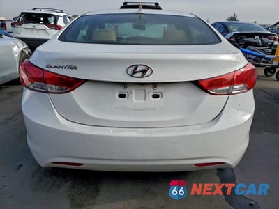 Zdjęcie 6 z 12 samochodu: 2013 HYUNDAI ELANTRA GLS VIN:5NPDH4AE2DH242681 - miniatura