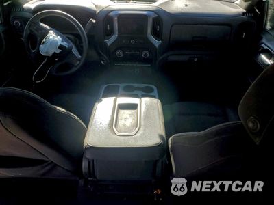Zdjęcie 8 z 13 samochodu: 2022 CHEVROLET SILVERADO K1500 CUSTOM VIN:3GCPDBEK5NG634612 - miniatura