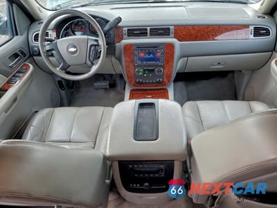 Zdjęcie 8 z 16 samochodu: 2008 CHEVROLET SUBURBAN K1500 LS VIN:3GNFK16358G199234 - miniatura
