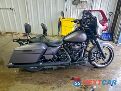 2017 HARLEY-DAVIDSON FLHXS STREET GLIDE SPECIAL 1HD1KRC11HB676642 - główne zdjęcie licytacji z USA - miniatura