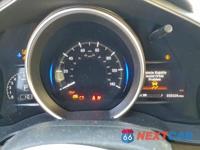 Zdjęcie 9 z 11 samochodu: 2018 HONDA FIT EX VIN:3HGGK5H01JM706985 - miniatura