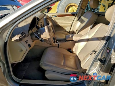 Zdjęcie 7 z 12 samochodu: 2001 MERCEDES-BENZ C 320 VIN:WDBRF64J11F014059 - miniatura