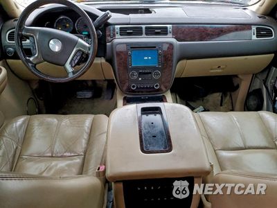Zdjęcie 8 z 13 samochodu: 2007 GMC YUKON XL DENALI VIN:1GKFK66847J348512 - miniatura