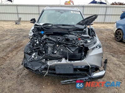 Piąte zdjęcie samochodu w środku: 2025 BMW X1 XDRIVE28I VIN:WBX73EF00S5230348 - miniatura