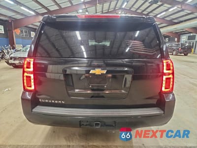 Zdjęcie 6 z 13 samochodu: 2019 CHEVROLET SUBURBAN K1500 LT VIN:1GNSKHKC4KR376926 - miniatura