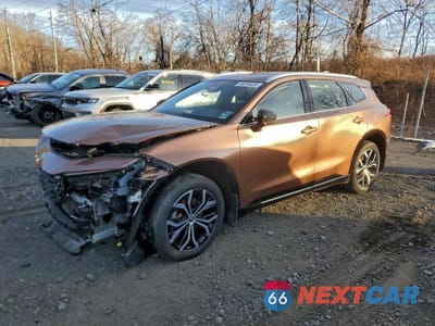 2025 TOYOTA CROWN SIGNIA XLE JTDACAAJ1S3003550 - główne zdjęcie licytacji z USA - miniatura