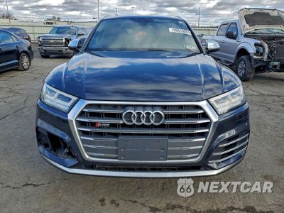 Piąte zdjęcie samochodu w środku: 2018 AUDI SQ5 PREMIUM PLUS VIN:WA1A4AFY4J2013748 - miniatura