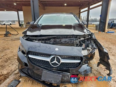 Piąte zdjęcie samochodu w środku: 2014 MERCEDES-BENZ CLA 250 VIN:WDDSJ4EB3EN137411 - miniatura