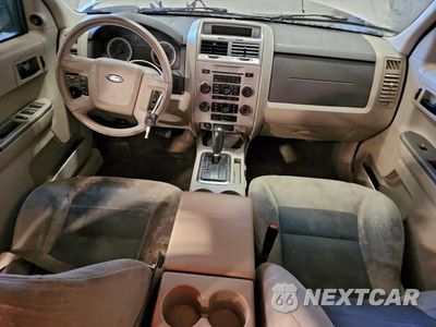 Zdjęcie 8 z 15 samochodu: 2008 FORD ESCAPE XLT VIN:1FMCU931X8KA92689 - miniatura