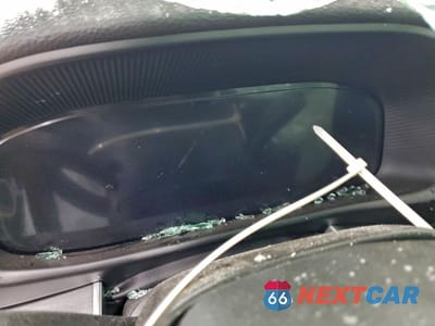 Zdjęcie 9 z 13 samochodu: 2025 JEEP WAGONEER L SERIES II VIN:1C4SJSBP1SS527418 - miniatura