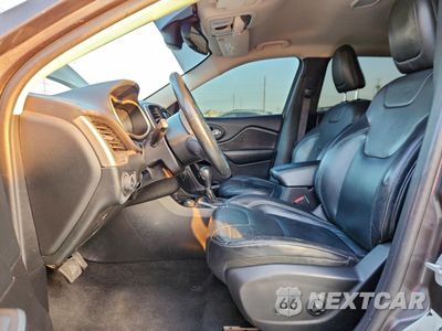 Zdjęcie 7 z 14 samochodu: 2014 JEEP CHEROKEE LIMITED VIN:1C4PJMDS1EW210402 - miniatura