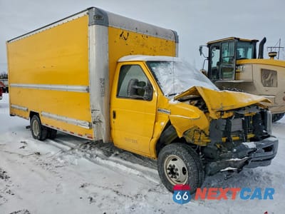 Czwarte zdjęcie samochodu z boku: 2022 FORD E350 BOX TRUCK VIN:1FDWE3FN7NDC11840 - miniatura