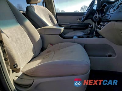 Zdjęcie 11 z 13 samochodu: 2016 KIA SEDONA VIN:KNDMB5C1XG6166160 - miniatura