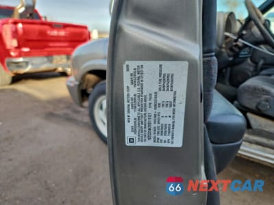Zdjęcie 13 z 15 samochodu: 2000 GMC SONOMA VIN:1GTCS1447Y8111121 - miniatura