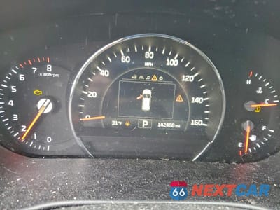 Zdjęcie 9 z 12 samochodu: 2017 KIA SORENTO EX VIN:5XYPH4A50HG317792 - miniatura