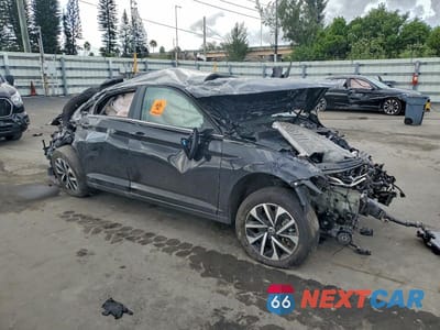 Czwarte zdjęcie samochodu z boku: 2024 VOLKSWAGEN JETTA S VIN:3VW5M7BU5RM095634 - miniatura