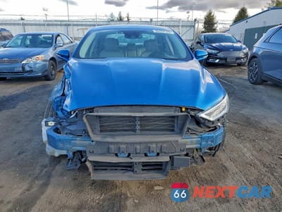 Piąte zdjęcie samochodu w środku: 2020 FORD FUSION SEL VIN:3FA6P0CD1LR175078 - miniatura