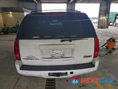 Zdjęcie 6 z 12 samochodu: 2008 GMC YUKON XL C1500 VIN:1GKFC16J08R148703 - miniatura