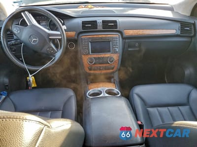 Zdjęcie 8 z 12 samochodu: 2009 MERCEDES-BENZ R 350 4MATIC VIN:4JGCB65E19A094374 - miniatura
