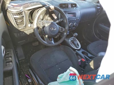 Zdjęcie 8 z 13 samochodu: 2015 KIA SOUL + VIN:KNDJP3A59F7779362 - miniatura