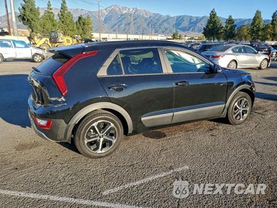 Trzecie zdjęcie samochodu z tyłu: 2024 KIA NIRO EX VIN:KNDCR3LE2R5172512 - miniatura