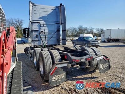 Trzecie zdjęcie samochodu z tyłu: 2014 VOLVO VNL SEMI TRUCK VIN:4V4NC9EH6EN162214 - miniatura
