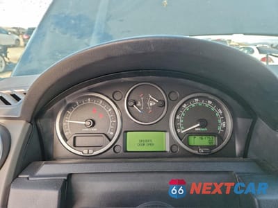 Zdjęcie 9 z 16 samochodu: 2006 LAND ROVER LR3 HSE VIN:SALAG25426A358669 - miniatura
