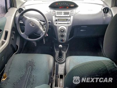 Zdjęcie 8 z 14 samochodu: 2007 TOYOTA YARIS VIN:JTDJT923575056035 - miniatura