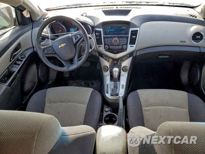 Zdjęcie 8 z 12 samochodu: 2013 CHEVROLET CRUZE LS VIN:1G1PA5SH7D7289850 - miniatura