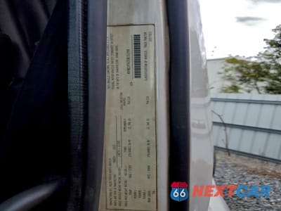 Zdjęcie 10 z 10 samochodu: 2014 VOLVO VN VNL VIN:4V4N19TH2EN152398 - miniatura