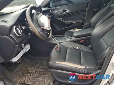 Zdjęcie 7 z 14 samochodu: 2015 MERCEDES-BENZ CLA 250 VIN:WDDSJ4EBXFN184372 - miniatura