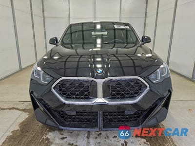 Piąte zdjęcie samochodu w środku: 2025 BMW X2 XDRIVE28I VIN:WBX63GM09S5375396 - miniatura