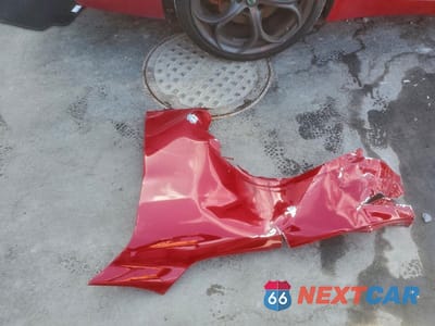 Zdjęcie 12 z 15 samochodu: 2020 ALFA ROMEO GIULIA TI VIN:ZARFANBN1L7631807 - miniatura