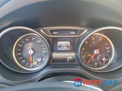 Zdjęcie 9 z 12 samochodu: 2019 MERCEDES-BENZ CLA 250 VIN:WDDSJ4EB4KN772245 - miniatura