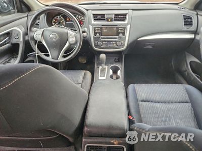 Zdjęcie 8 z 15 samochodu: 2017 NISSAN ALTIMA 2.5 VIN:1N4AL3AP6HC138859 - miniatura