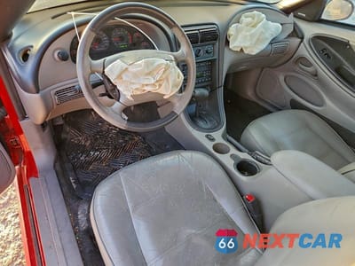 Zdjęcie 8 z 11 samochodu: 2002 FORD MUSTANG VIN:1FAFP44432F216148 - miniatura