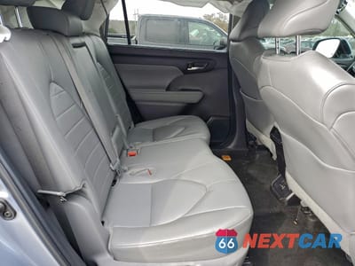 Zdjęcie 11 z 14 samochodu: 2024 TOYOTA HIGHLANDER LE VIN:5TDKDRAH6RS529193 - miniatura