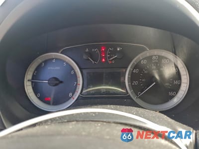 Zdjęcie 9 z 12 samochodu: 2015 NISSAN SENTRA S VIN:3N1AB7AP6FY270418 - miniatura